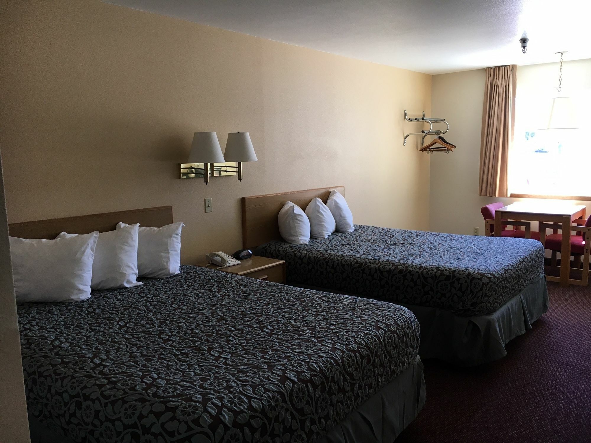 Days Inn By Wyndham تاوس المظهر الخارجي الصورة